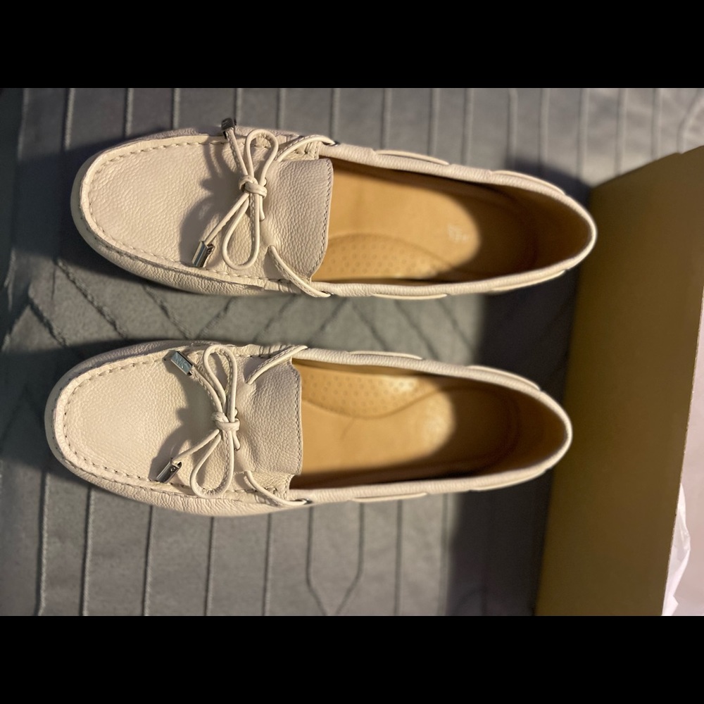 Michael kors flat loafers